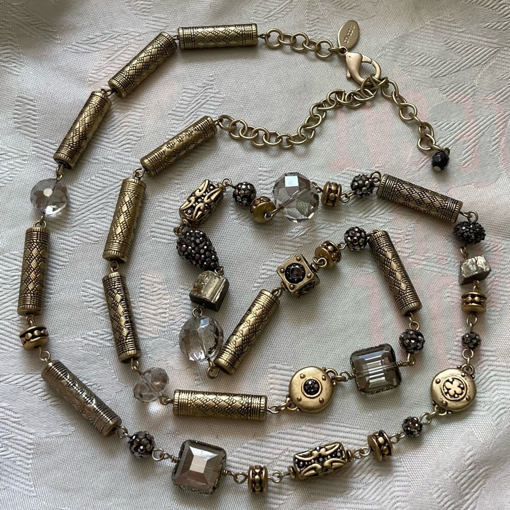CHICO’S Semi-Precious Stone & Faceted Bead Necklace